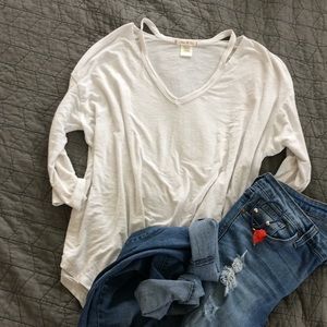 Willow & clay cut out neck top white M